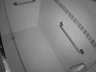 voyeurcam-jb-xfollow-shower