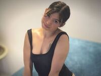 cam girl playing with sextoy AmeliLuna