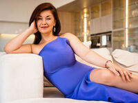 naughty camgirl masturbating with vibrator AnaHemsworth