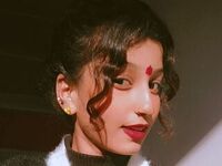 naked camgirl photo DiaQuin