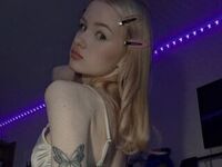 naked camgirl masturbating with dildo DoreathaBonepart