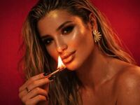 naked cam girl masturbating with sextoy MaddieVixen