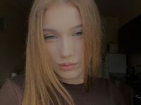 free nude cam MiaDelicia