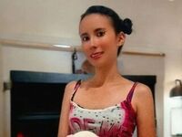 beautiful camgirl MiaKlein