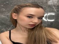 webcam live show MildredMuch