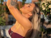 masturbating webcam girl Nicole
