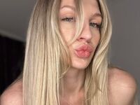 camslut fingering wet pussy NicoleHamm