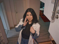 webcam strip tease show RyvaNoir