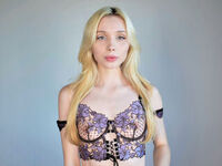 topless webcamgirl KristinaAmila