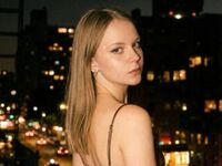 free video chat SophiePeachy