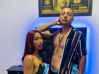 camcouple playing with sex toy TatianaAndAndres