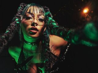 rubber fetish webcam girl MadyWestt