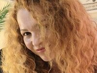 golden shower live cam MonicaMorena