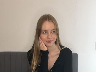 webcam bitch chatroom AbigailLee