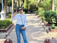 masturbating cam girl AmairaSingh