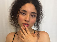 naked camgirl masturbating with vibrator BellaVuitton