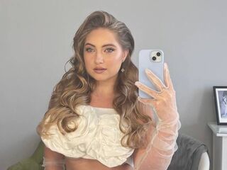 beautiful girl BernieceWarmath