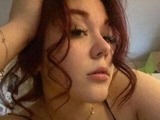 naked camgirl masturbating with dildo CallieLance