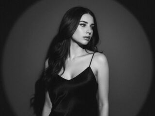 hot naked webcamgirl CharlaDaponte