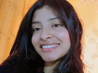 hot cam girl fingering shaved pussy ChloeRocher