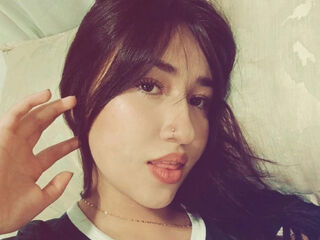 closeup cam ClaireThomas