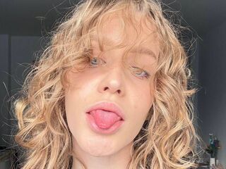 adult cam chat room DaniaGanis