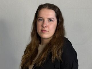 naked cam girl masturbating with vibrator DeniseGriffin