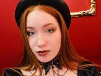 naked camgirl masturbating with dildo DevonaDarby