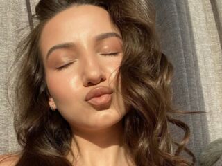 masturbating DinaSweeny