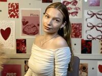camslut topless DonetteSimple