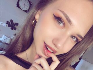 cam girl playing with dildo EarthaMaruyama