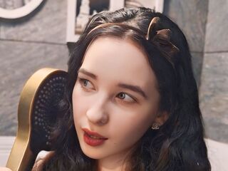 naked cam girl EliseGianola