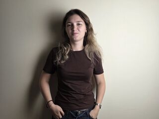 camgirl chatroom ElishaBerbary