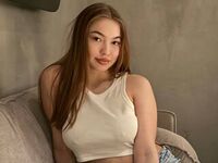 camwhore shaved pussy EvaSpirs
