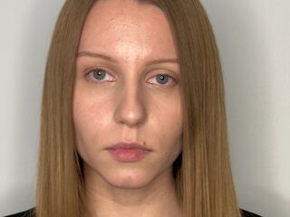 webcam striptease show FawnTobin