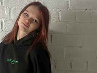 camgirl fingering shaved pussy GabrielleZabenko