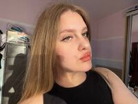 naked cam girl picture GraceHollis
