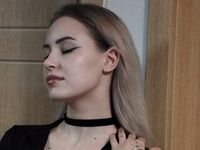 live cam girl GwennBold