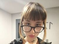camgirl playing with dildo HallieAblin