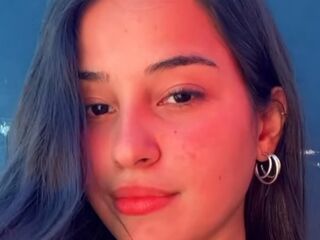 naked camgirl HannyMia