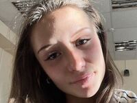 camgirl shaving pussy HeidyDuggar