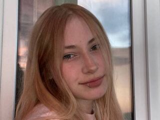 chatroom cam HelaineSchecter