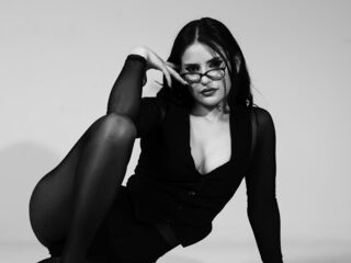naked girl with webcam masturbating with vibrator JadeAgliyah