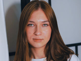 masturbating cam girl JaniceHumprey