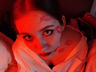 camgirl pic JuneGutierrez