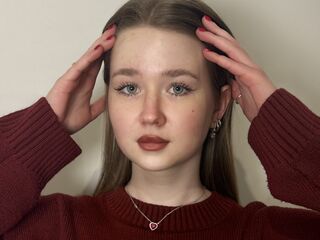 camgirl masturbating with vibrator KandyBalloon