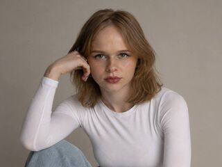fingering camgirl KayleenElms