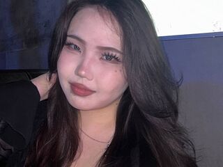 naked camgirl masturbating with dildo KeraHain