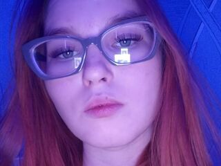camgirl playing with sextoy KristenAnchors