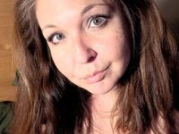 cam girl masturbating with vibrator KristyJinx